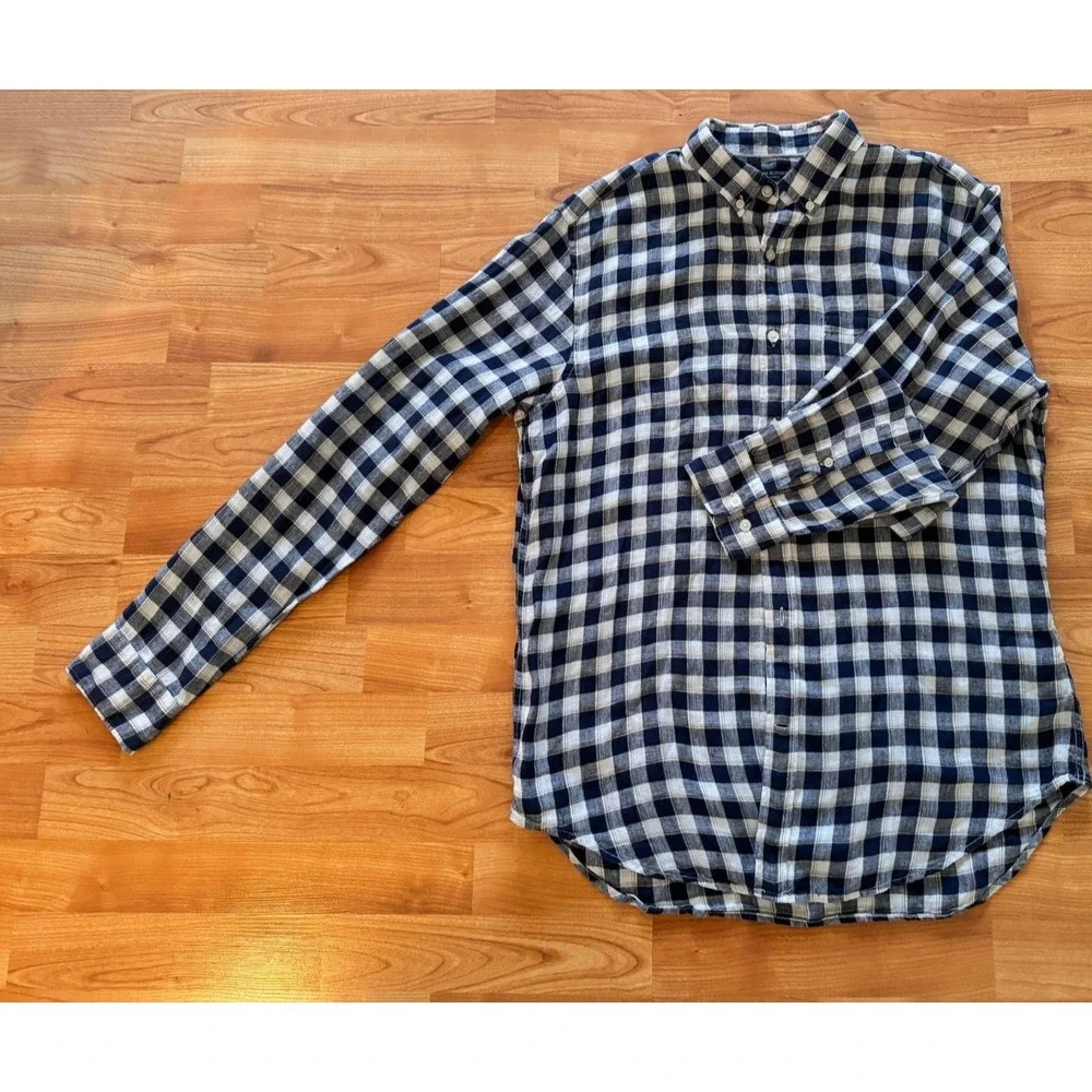 Banana Republic Button Up Shirt Mens M Camden Fit Blue Plaid 100% Linen‎